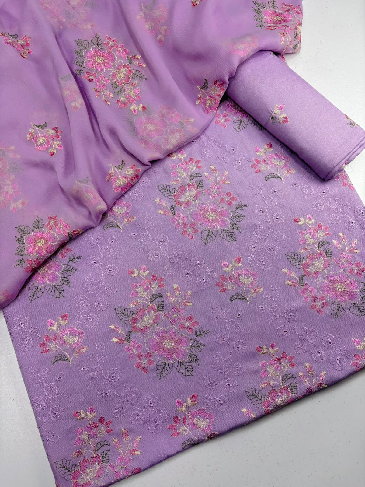Karandi 3-Piece Chicken Kari Work Suit (Lilac Colour)