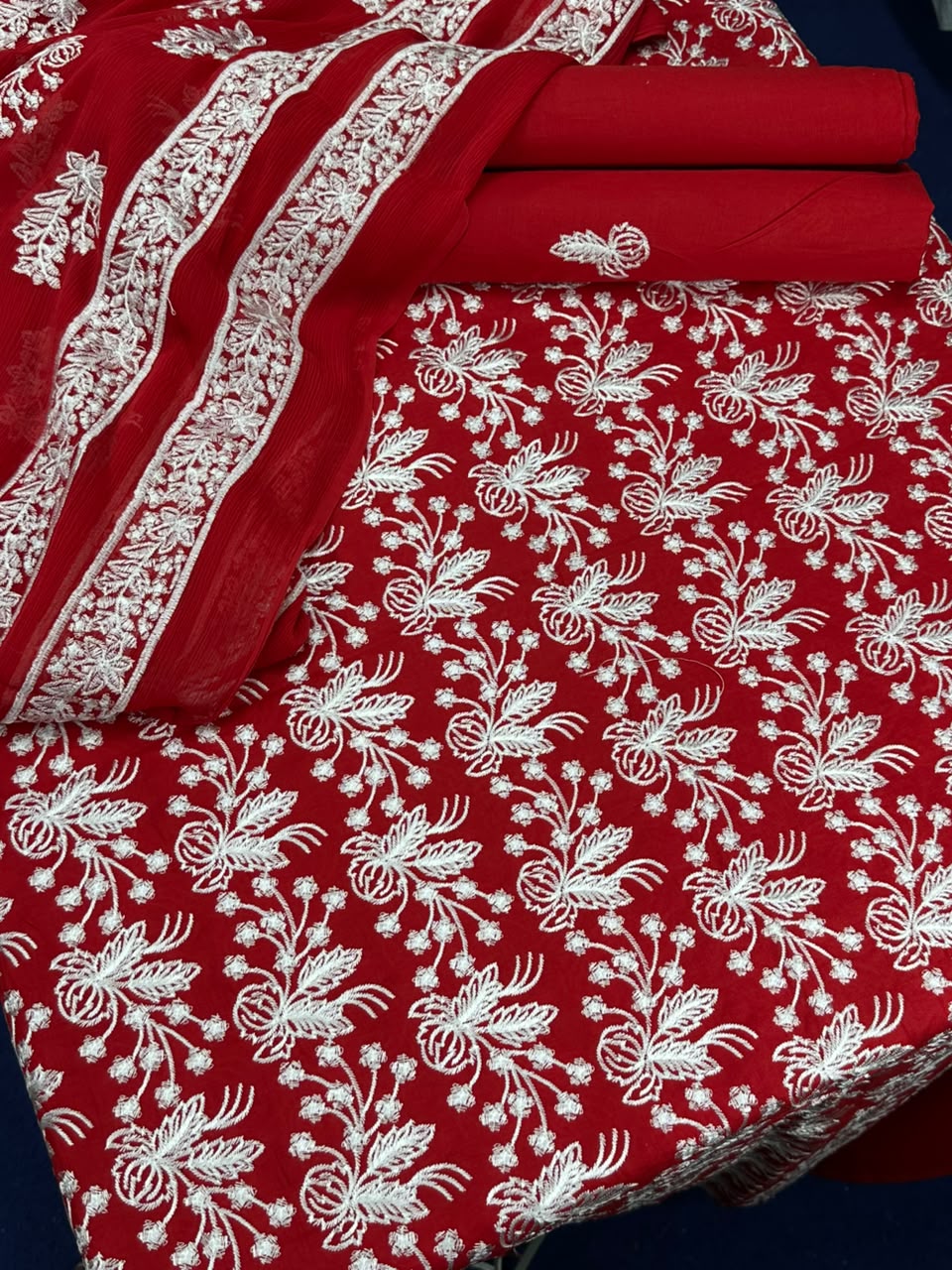 Luxury Embroidered Lawn 3-Piece Suit
