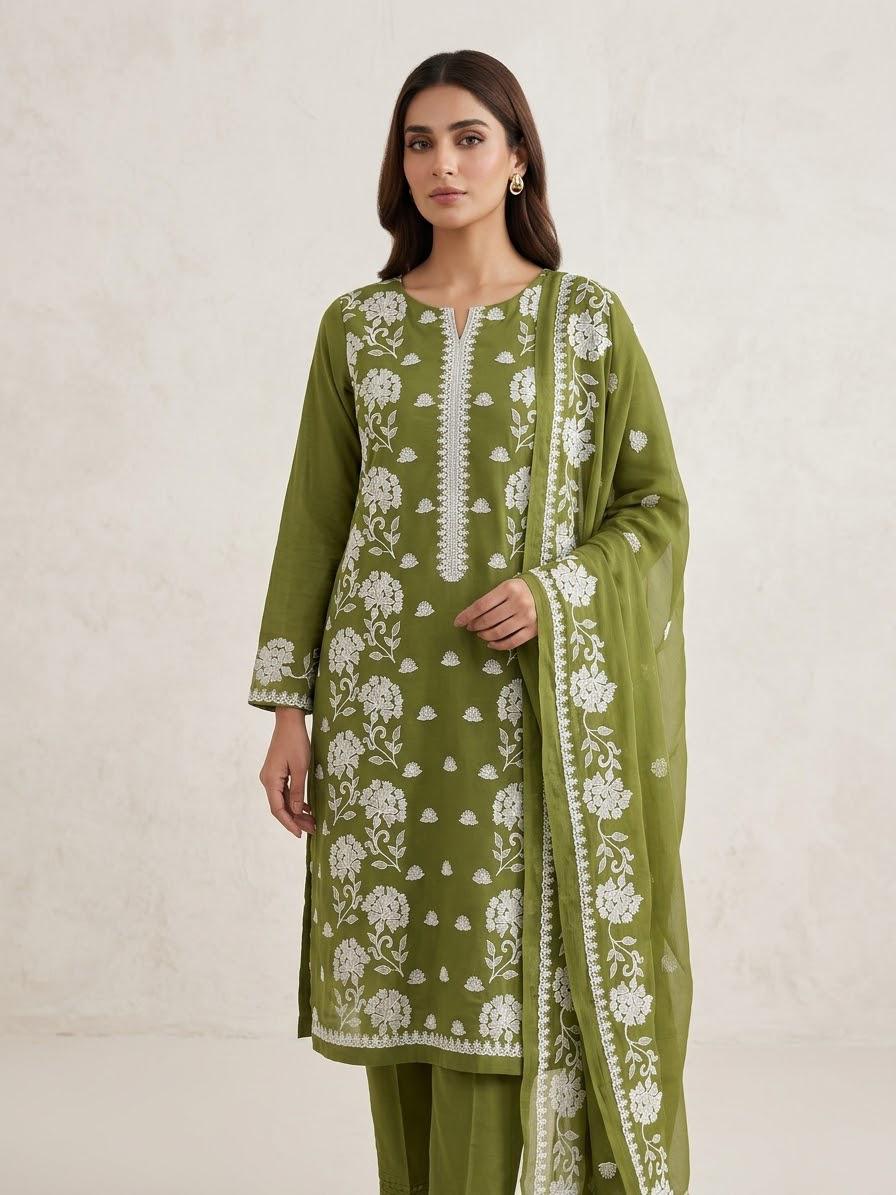 Lawn Charm 3-Piece